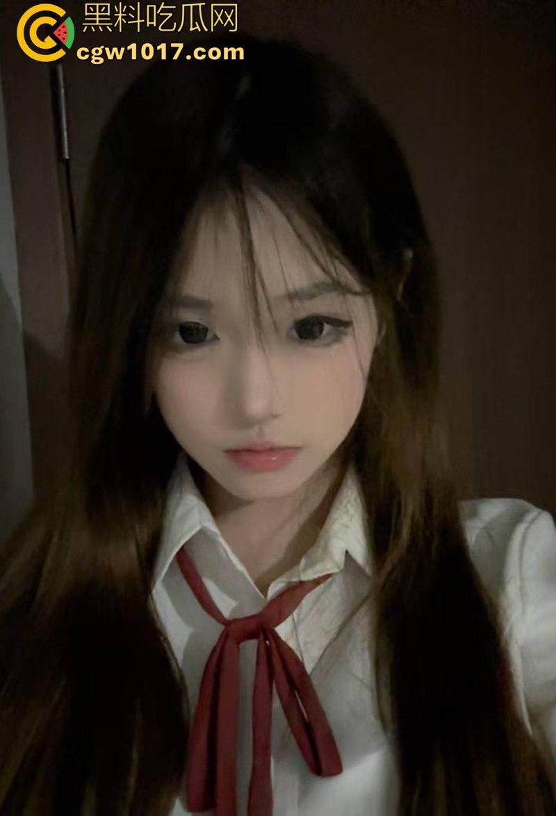 推特顶级网红微密圈福利视频流出！高颜御姐穿着情趣黑丝开裆袜自慰，高潮时淫水喷三米远！-1