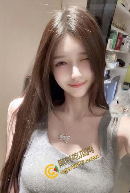 极品尤物CikaiMoon大尺度暴露!穿越稻田,酮体迷人,巨波荡漾,翘臀蹦跳,农民伯伯纷纷回眸,欲火中烧!-3