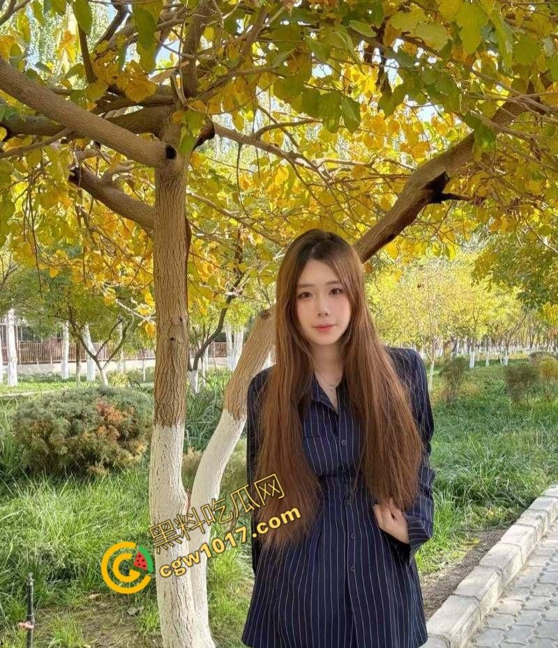 河南极品美女【张珊】不雅视频泄露：巨乳美女狂射喷潮，骑脸后入火爆爆操，劲爆视频撩人心魂！-3