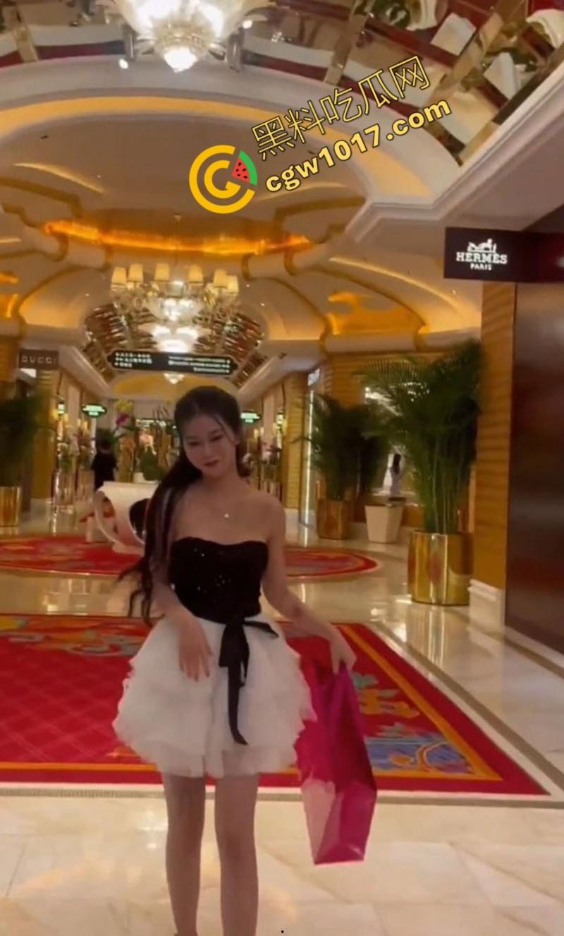 广州大学女神床上的绝技迷倒众生!床技炸裂,露脸私拍火爆全网,醉美肉体,放荡狂操,大胆露出,金主欲仙欲死!-1