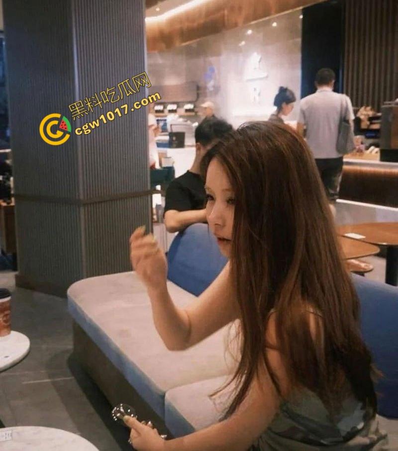 瑜伽小巫女爆艳照!极品博主【高颜嘉】在深圳总统套房内被金主掌控,成妖艳肉便器,反差十足,骚狂见潮!-6