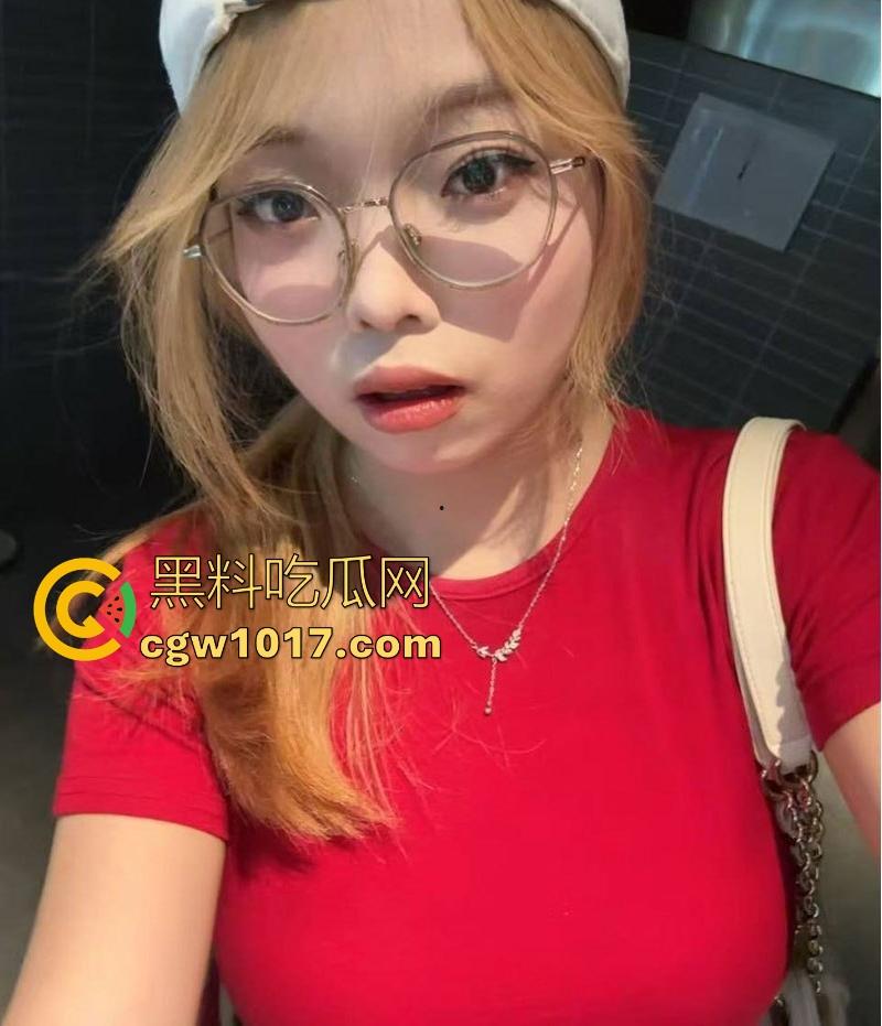 长春工业大学【林冰冰】对性的渴望的小母狗,标准的眼镜骚逼,面对男友粗暴插入骚穴,满脸享受反差巨大!-3