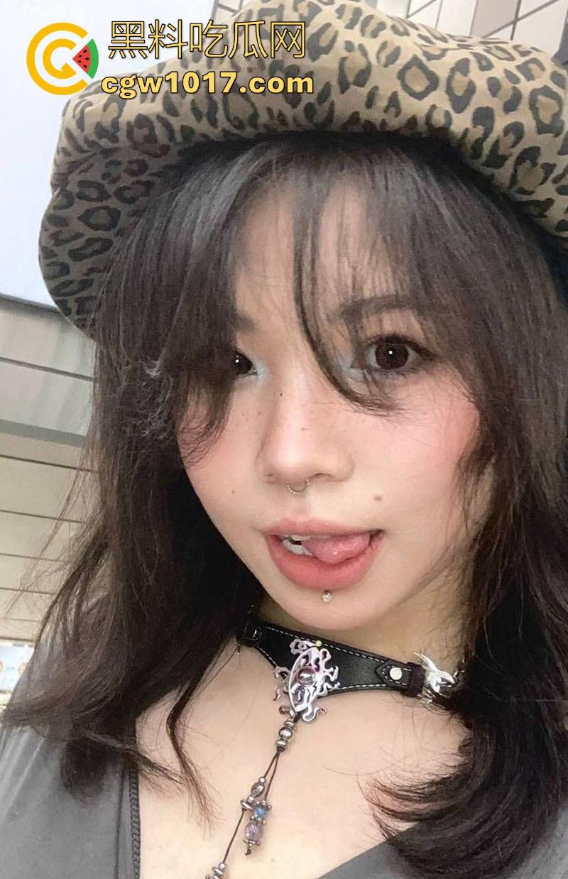 河北反差幼师【李小梦】人民好教师,白天讲课,晚上辅导大学生,微坦身材翘臀圆润,露脸深喉舔屌上位骑乘!-4