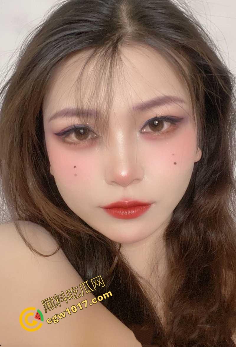 临沂迷人的少妇【周雅静】出轨大曝光:与情夫激情大战,露脸深喉,穿黑丝自慰,骑乘猛操,被老公发现后狂晒网络,震撼全网-2