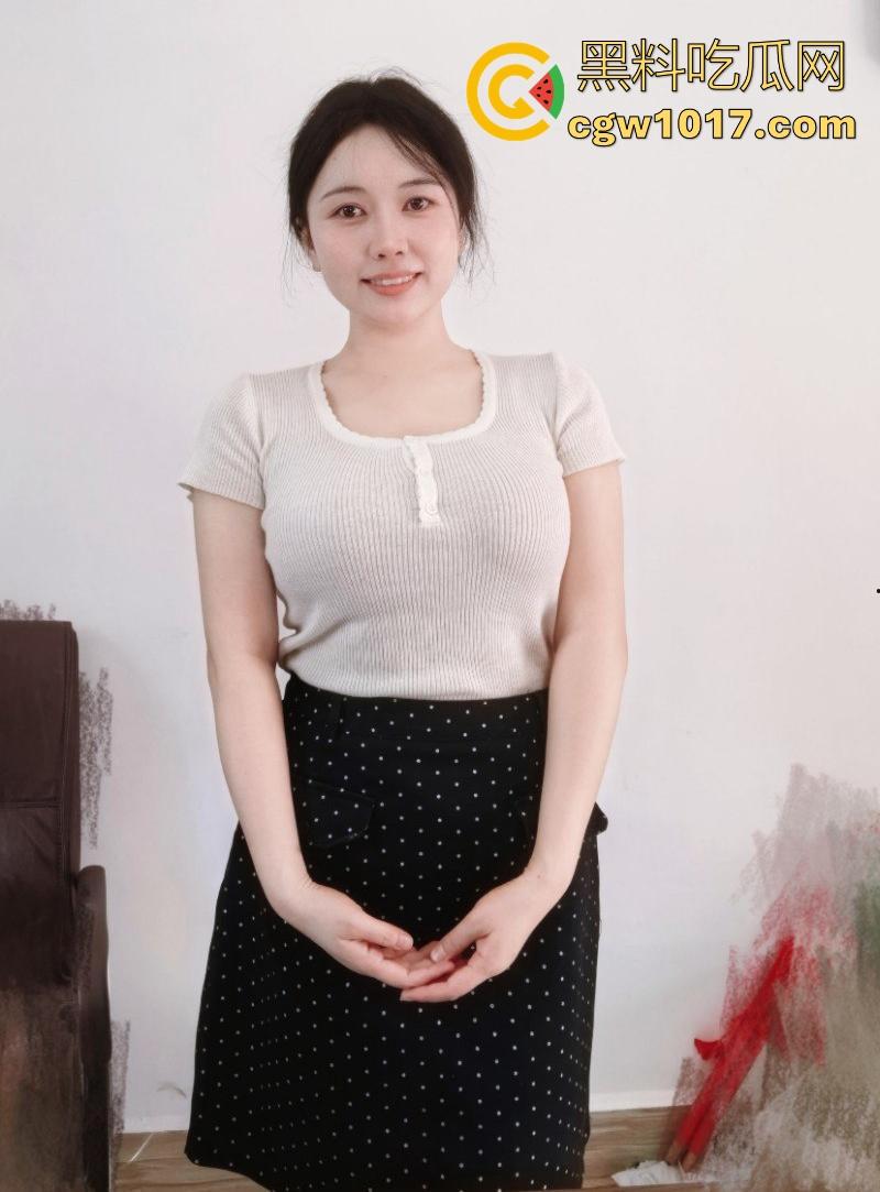 嫂子来月经饥渴难耐,为其推油按摩献殷勤,趁机菊花嫩穴一起蹂躏,可惜来姨妈了不能操,不得狠狠榨干!-3