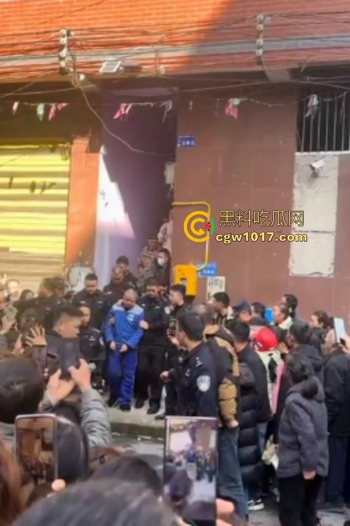 11月25日贵州习水温水偷盗140万现金的落网嫌犯指认现场,现金全数追回警方通报成功破案,不知能否还给需要的人?-4