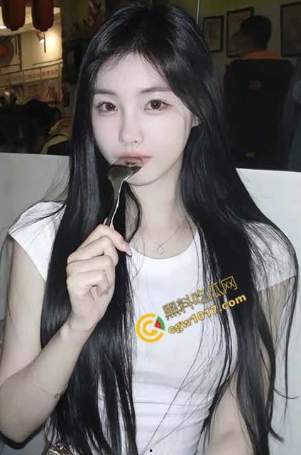 小别胜新婚，姐弟重逢，满满激情：姐姐热情如火，猛烈攻势让人难以招架，压力肥也挡不住子弹如雨下的狂野夜晚！-3