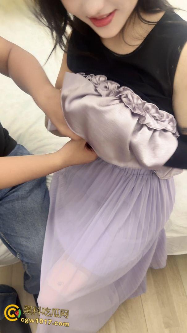 带好兄弟开荤,3p多次约我睡觉的表妹,反差小母狗喜欢真空,被蒙眼调教双洞齐开,被操的嘤嘤叫声音好甜阿 !-3