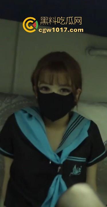 大神挑战长途火车上调教反差嫩模,开档黑丝jk妹玩跳蛋自慰,跳蛋一开把小逼震到淫水狂飙,卧铺秒变移动淫窝!-7