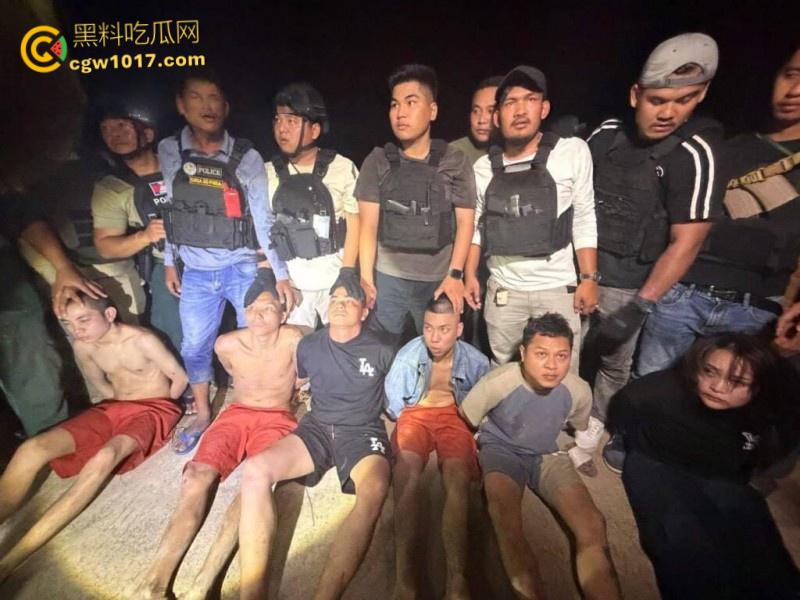 柬埔寨劫法场,黑衣大嫂一人一枪为爱冲锋,递枪救走6名同伴,现在每个大哥心中都有一个越南大嫂梦 !-7