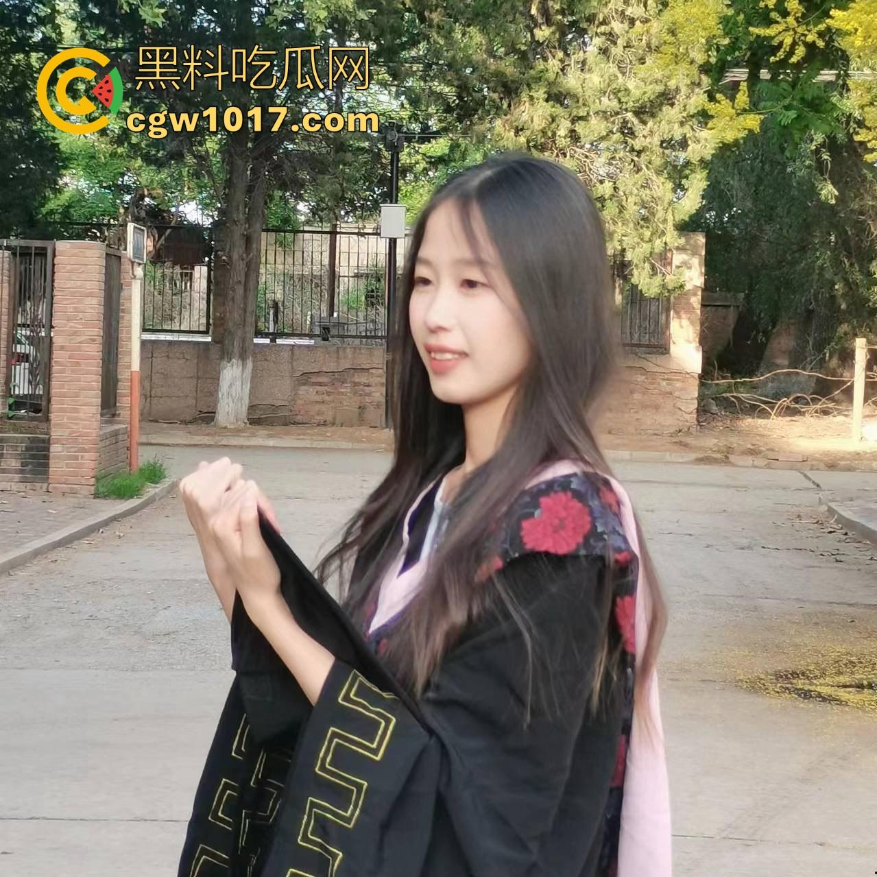 澳洲墨尔本大学清纯邻家【徐秀曼】极其淫荡反差,被学弟无套深插肥美肉鲍 ,学霸美女做爱非常淫骚!-2