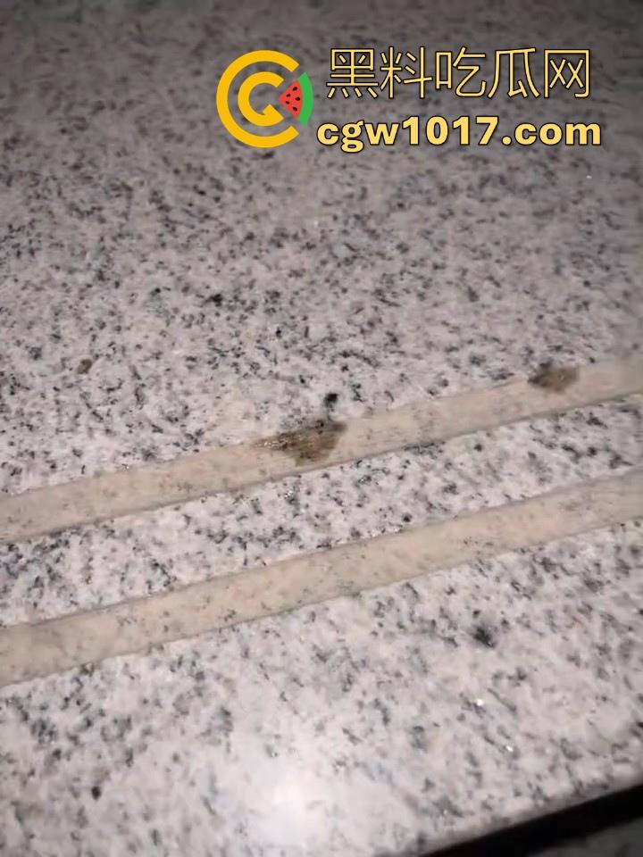 卫校不大创造神话!小情侣楼梯激情啪啪被偷拍!埋头苦干猛插女友,男女主被扒出,报告案发现场发现不明液体!-9