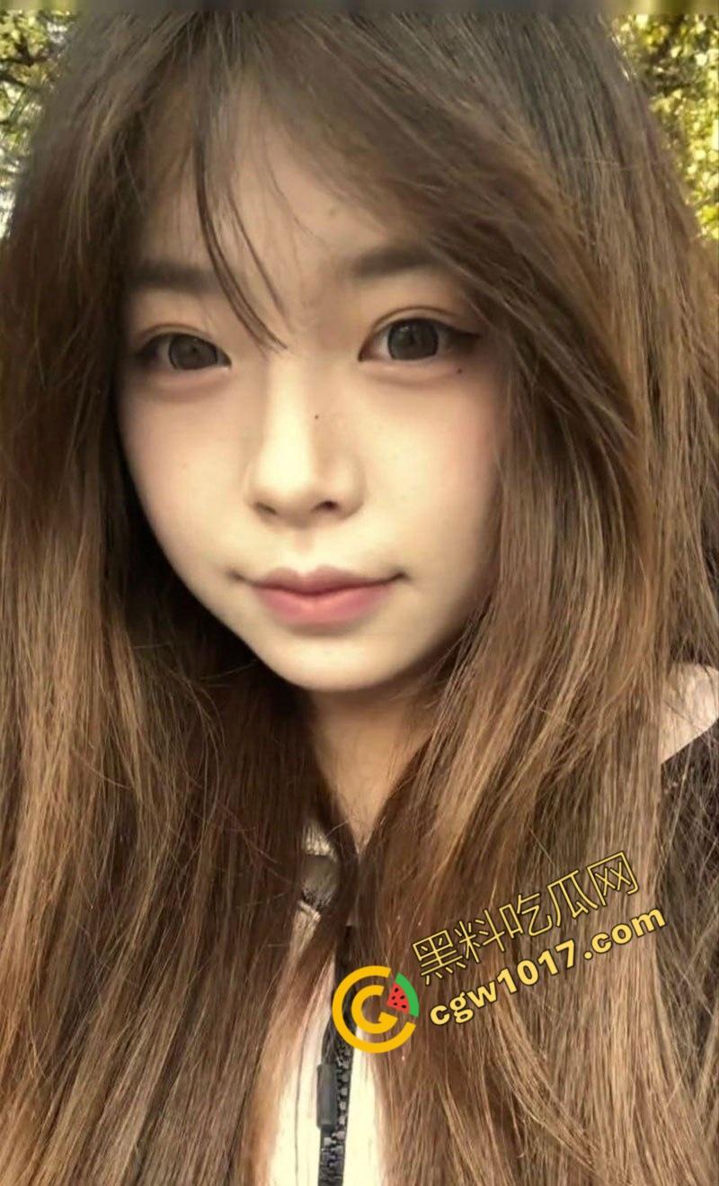 浙大清纯学妹【李溪楠】被爆性爱视频:粉裙白袜,被前男友猛操嫩穴,脸带满足笑,真正骚货贱玩!-3