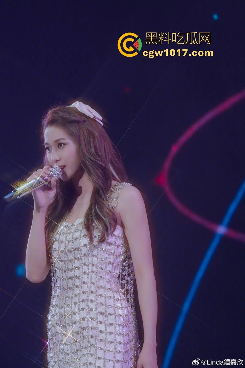 香港TVB女演员好彩妹【钟嘉欣】曝光老公【Jeremy】婚内出轨视频，童年女神为夫淡出竟遭背叛令人惋惜！-18