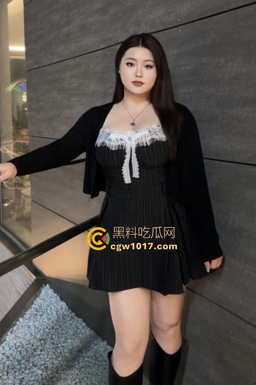 韩国BBW阿黑颜,奥尼尔都挡不住!下贱母狗深喉吸鸡巴如吸棒棒糖,金主舔B舔到翻白眼,干一次得休三天!-1