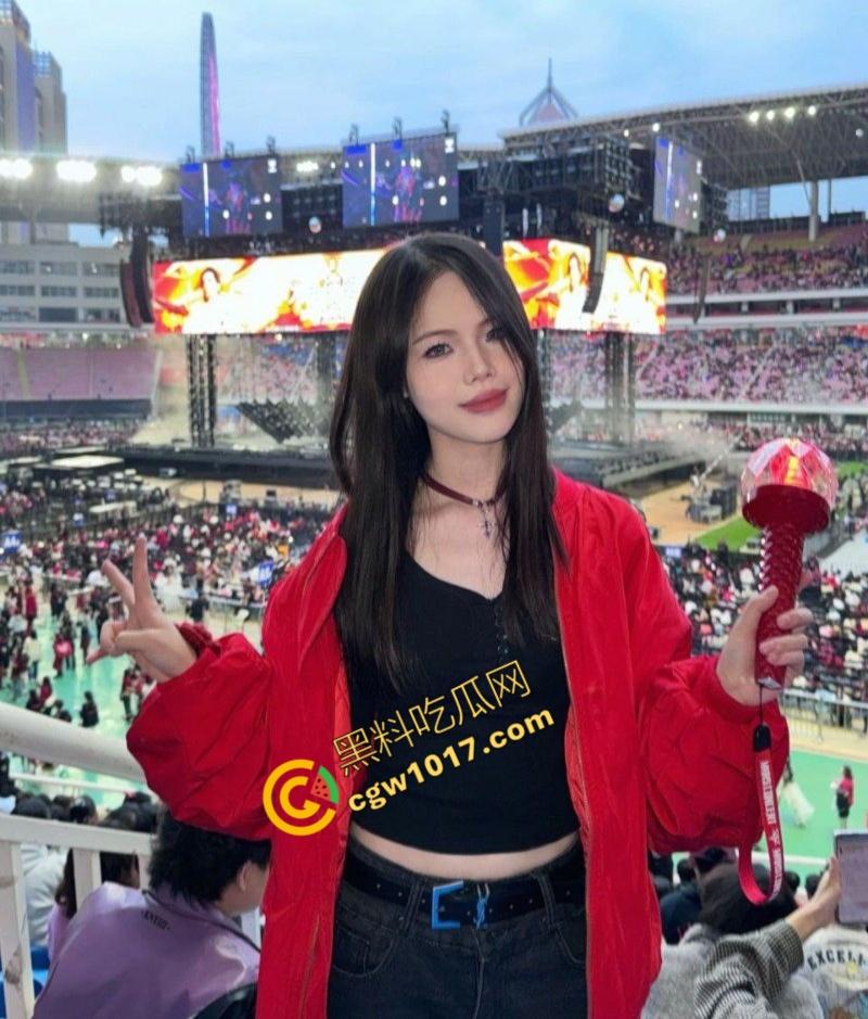 猛捅金融艳女!银行职员升职秘籍:深喉巨棒,翘臀翻滚,领导狂插爆鸡,人前淑女人后荡妇,极致淫乱视频曝光!-9