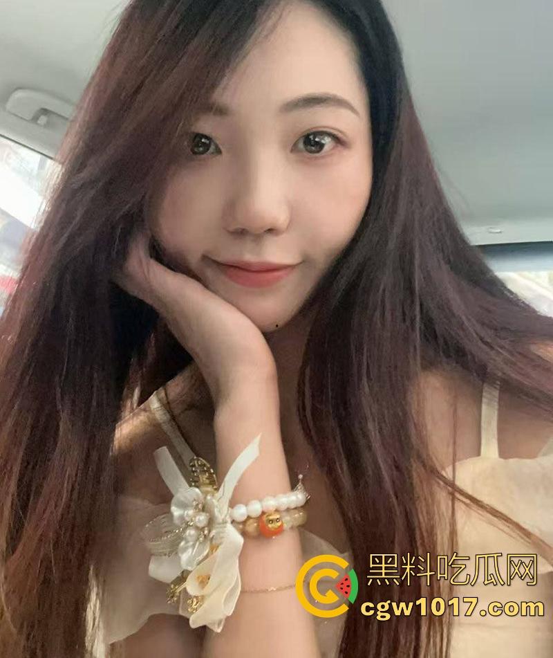 广东中山黄圃小母狗【郭雅文】性爱视频曝光，高颜值极品身材，露脸自慰骑乘做爱，这身材跟骚劲恰到好处！-2