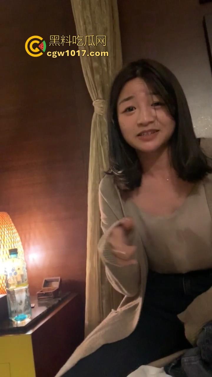 骚的不一定是小姐,还有可能是销售!半哄半骗灌醉到酒店,一晚上干了她无数次,原来这就是销冠!-1