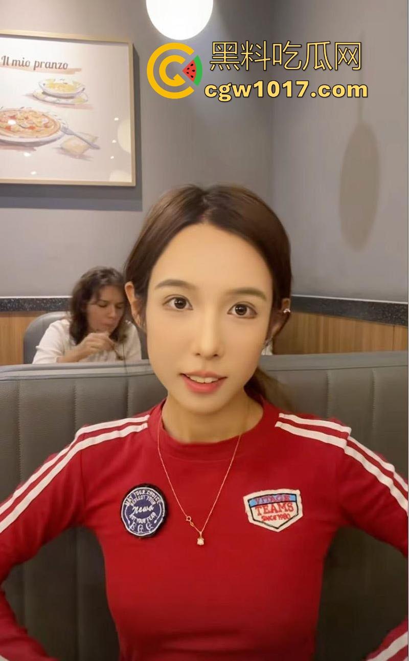 抖音15万粉丝网红【啊瓜满街跑】性爱视频被爆,调教03年极品女友,玩各种虐待性爱,把女友调教成私人玩物!-4