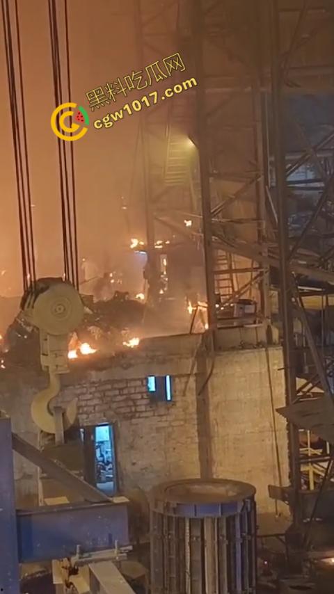 震撼!菲律宾钢厂惨剧:钢水如魔鬼喷发,烈焰吞噬生命,烧伤死亡者无数,惨象人间地狱!-8