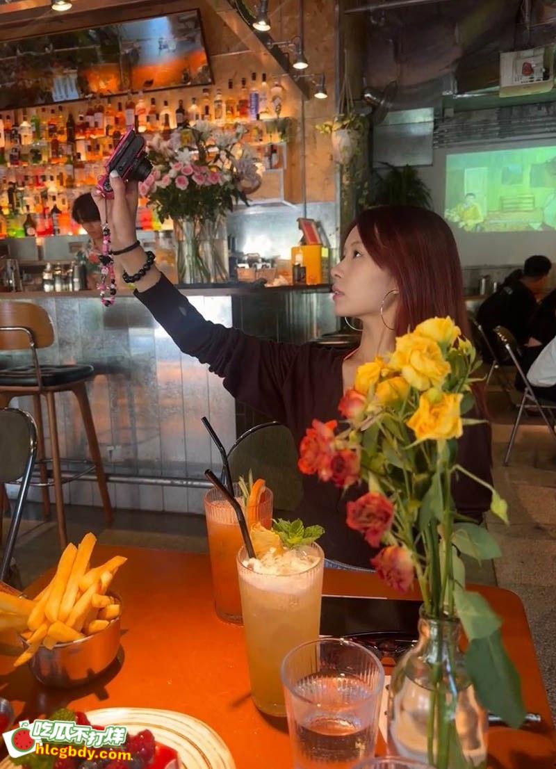 北京高颜值嫩妹【张敬怡】,刚分手就迫不及待约炮,露脸深喉后入呻吟不断,小粉穴被无套内射精液直流 !-3