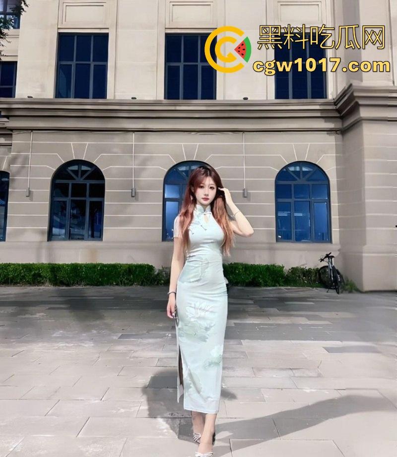 广东美术学院【李柒然】清纯女神秒变反差母狗,红唇裹住粗硬大屌,深喉跪舔,无套后入,不是一般的骚啊!-4