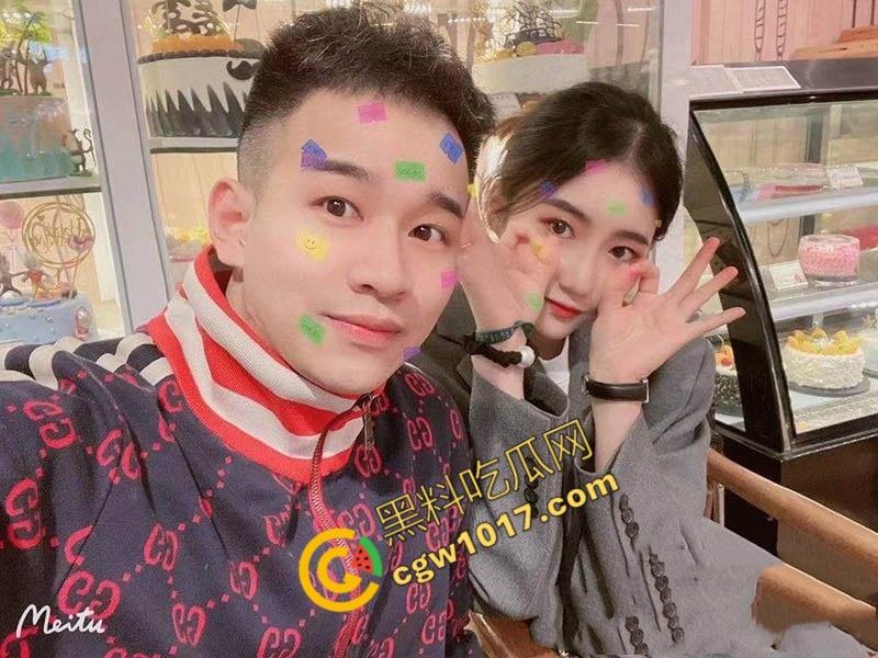 辽源巴卤社火锅店老板娘私下嗜好多人乱交,绿帽老公分享骚照,性感骚穴被无套爆操,白浆横流,淫靡不堪!-5