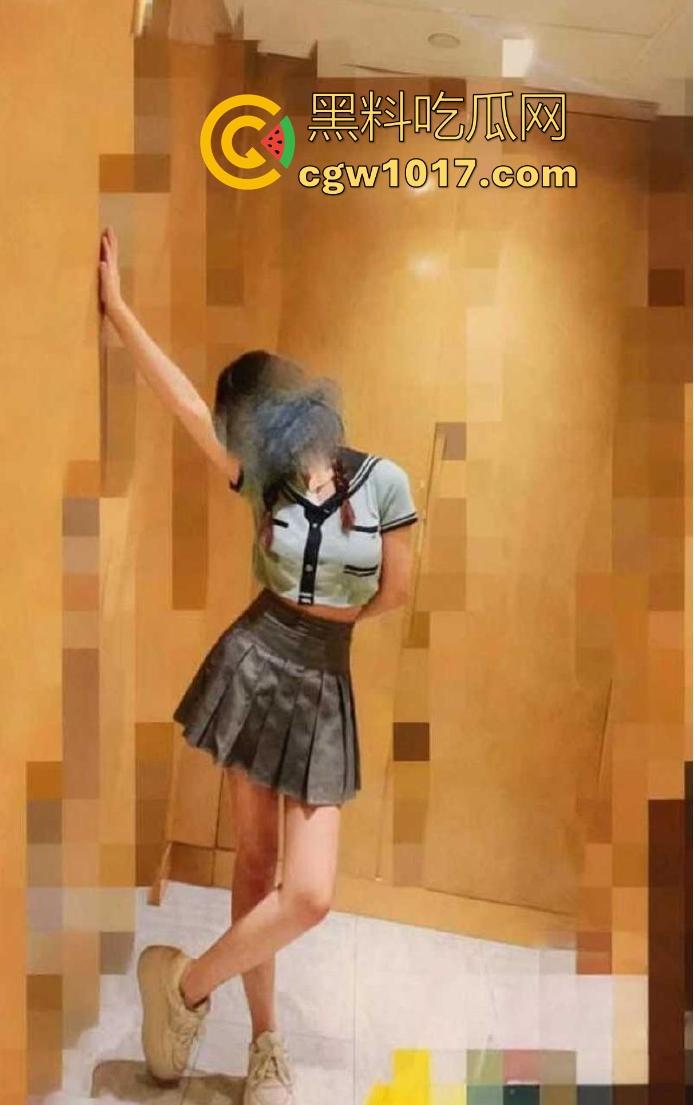 酒店幽会性感巨乳姐姐,房间里一跃化成JK女神,由被动变成主动也是一瞬间,无套内射花式做爱,爽翻了!-3