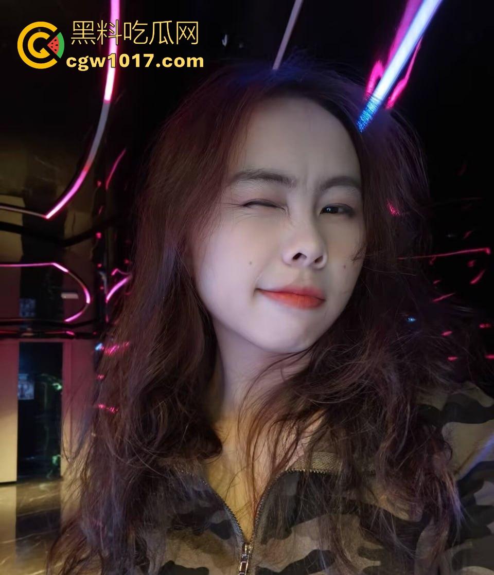 我的性感反差女友【康悠悠】性爱视频曝光,清纯可爱淫荡母狗,骑乘上位疯狂扭动,湿润私处闪耀光芒,大胆放纵!-1