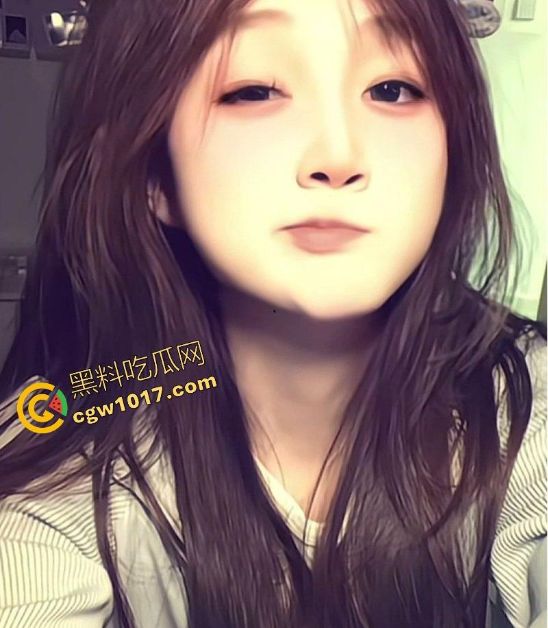 浙江大学极品高颜值学妹【刘颖】清纯可爱,醉酒后眼神迷离被同学带到酒店脱光衣服狂干,粉嫩骚逼被捅得汁水四溅!-4