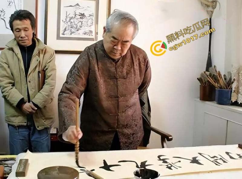 87岁书法大师【范曾】惊爆婚内出轨丑闻：最强心机婊【徐萌】一夜洗劫数十亿财产，黑历史被扒出轨视频全网疯传！-13