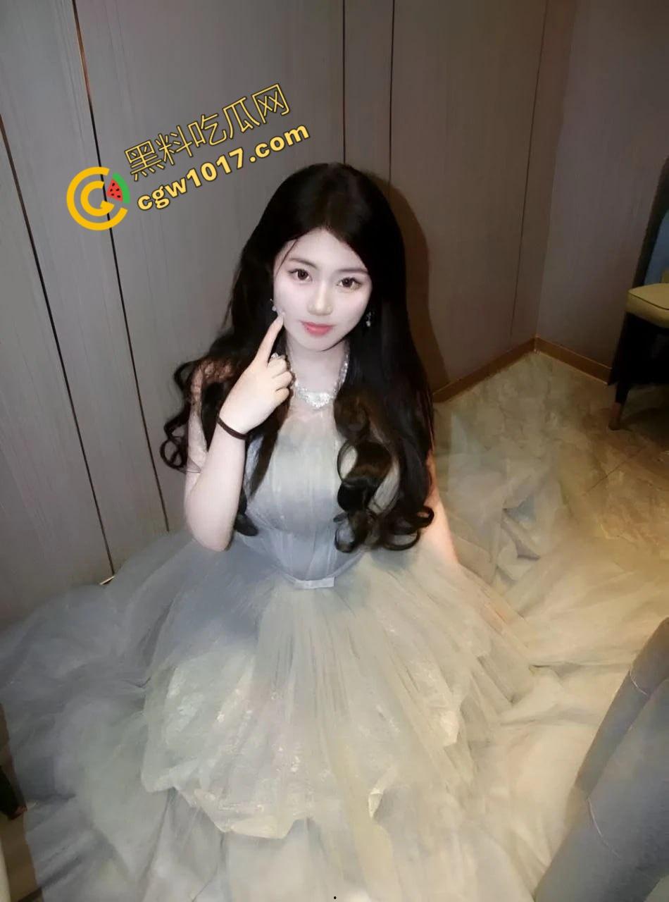 福建大学大一学妹【李梓涵】,清纯外表下藏淫荡欲望,裸聊勾引到酒店操逼,激情7次,叫声震酒店,渣男曝光视频全校疯传-3