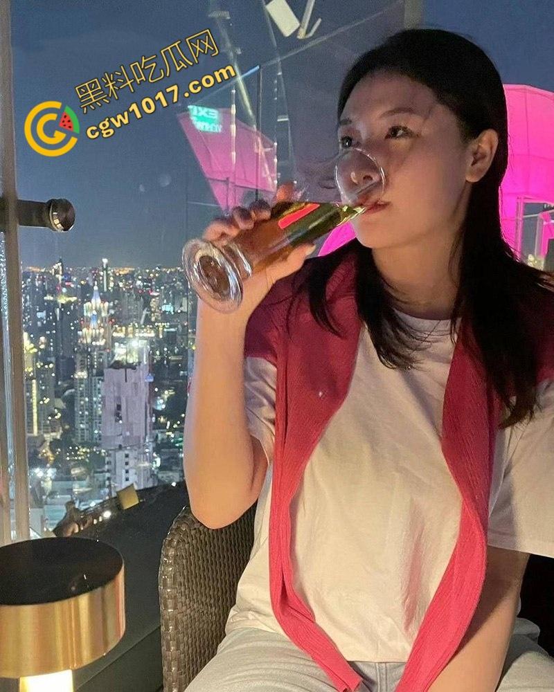 上海立达学院清纯嫩妹【杨赤菁】被金主包养视频流出！露脸深喉吞大屌骚态尽显，臀摇乳挺，被操的欲仙欲死！-2