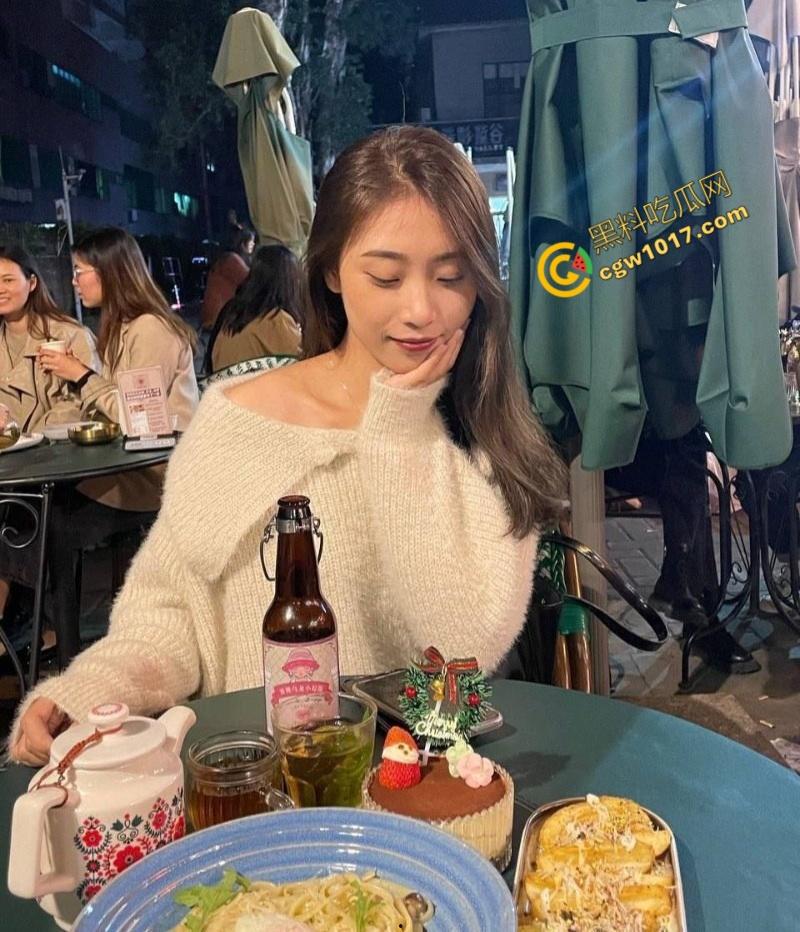 上海立达学院清纯嫩妹【杨赤菁】被金主包养视频流出！露脸深喉吞大屌骚态尽显，臀摇乳挺，被操的欲仙欲死！-5