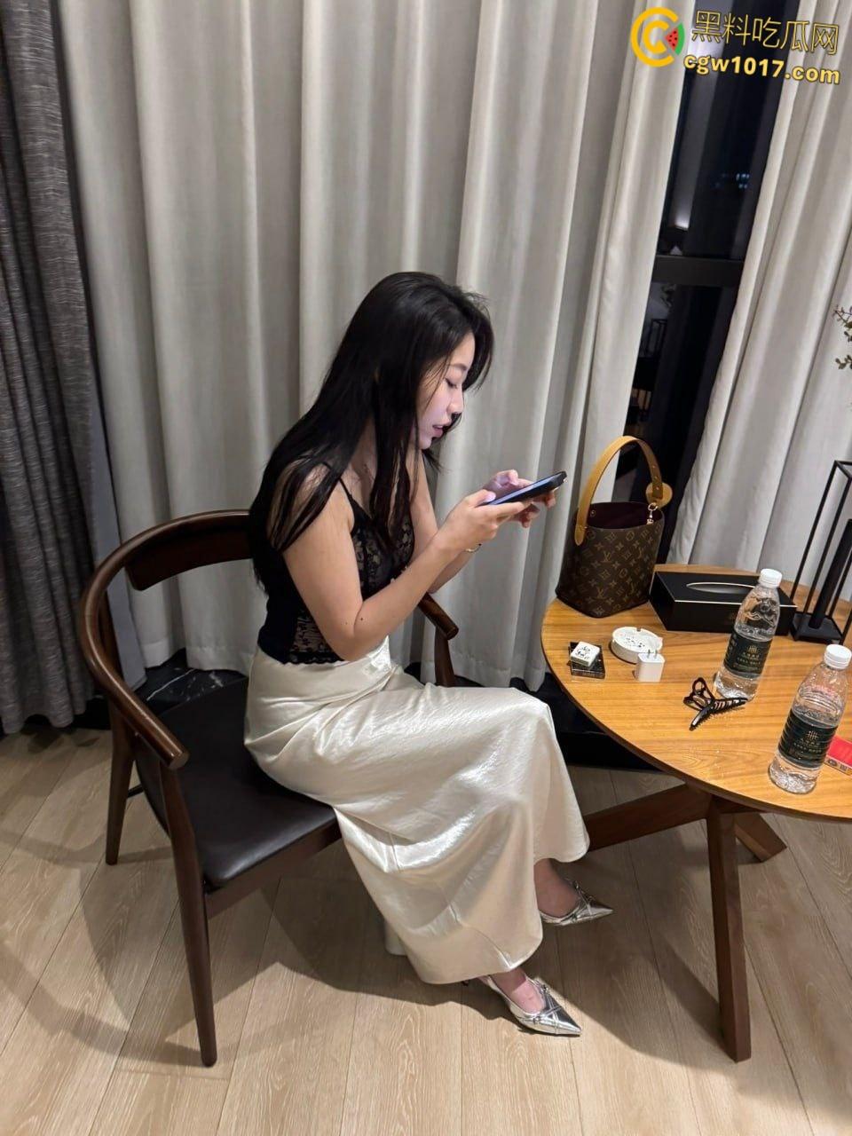 北京金杜律师事务所【刘芳华】与领导不雅视频泄漏,气质御姐身材极品,多体位爆操 反差母狗淫荡十足!-2