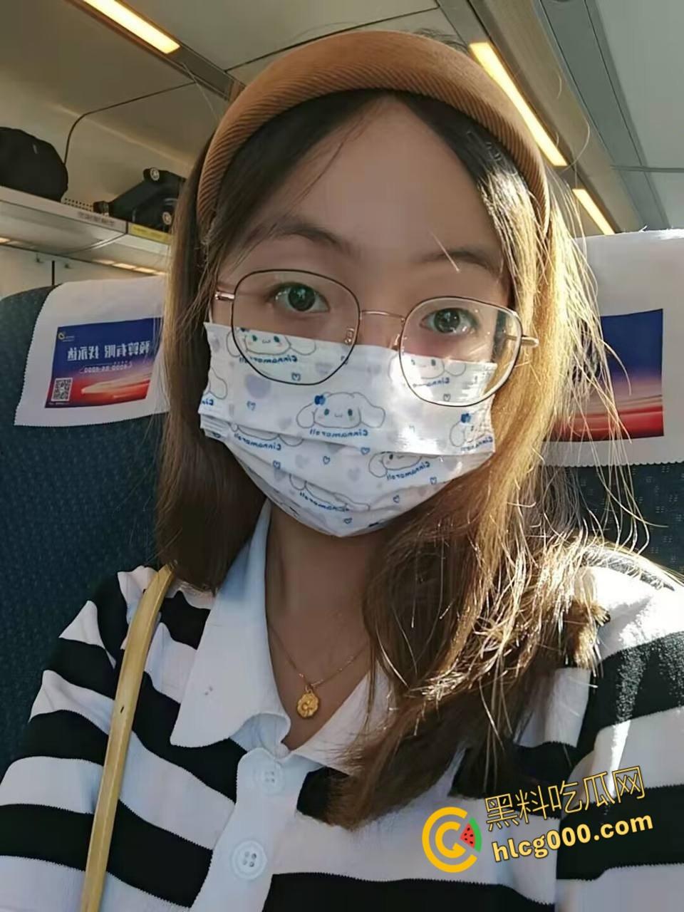 河北保定物理老师【宋津莉】，校内教书育人，校外吃屌母狗，私下戴眼罩调教SM，老师都这么会玩吗 !-4