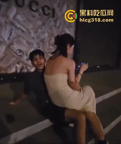 巴西牛排具象化,印度旅游博主偶遇摩洛哥男子搂抱中国女友,男子回答称中国女人是世界上最好追的女人!-1