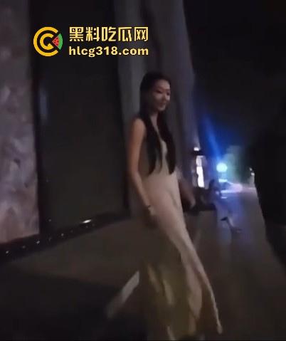 巴西牛排具象化,印度旅游博主偶遇摩洛哥男子搂抱中国女友,男子回答称中国女人是世界上最好追的女人!-7