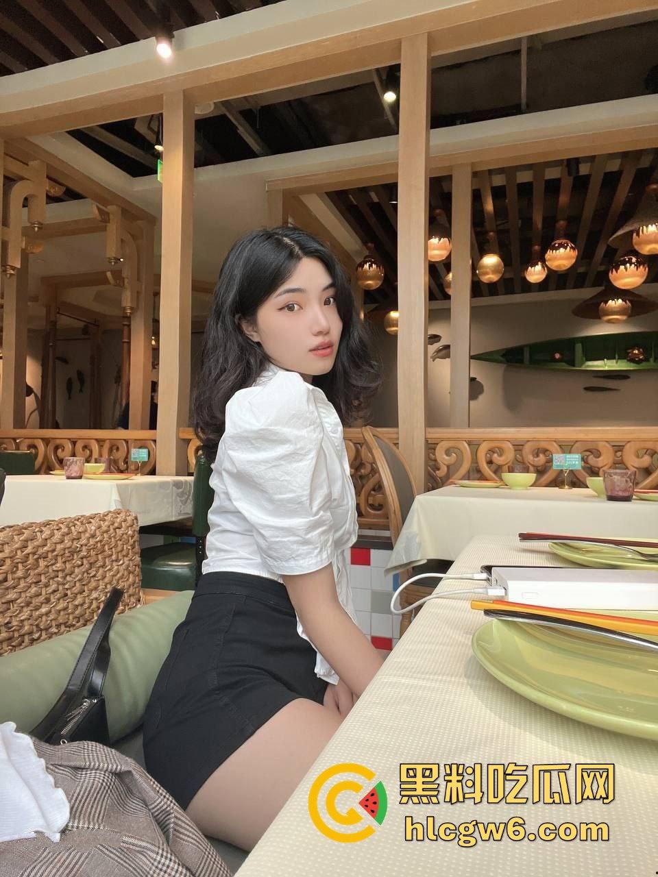 楼下漂亮人妻寂寞难耐,被口爆叫醒后主动求操,娇喘连连扭腰浪到发软,草的人妻说比她老公强多了!-8