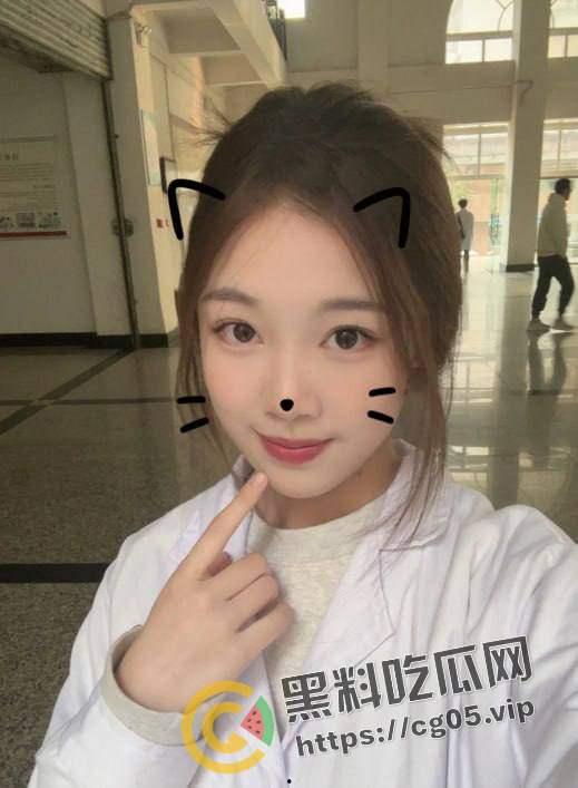 标题 瓜友投稿!实锤重庆西南大学 【黄梓怡】 刚入学就下海做鸡 名副其实反差婊 口活太棒了不像刚下海-3