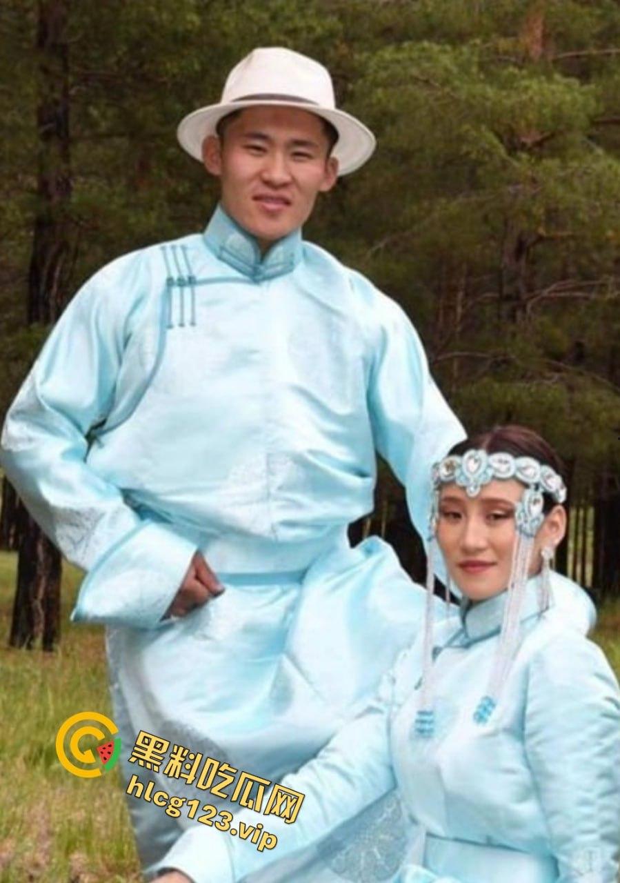 蒙古国友人酒后激情上演车震,少妇肥臀在车内被狂肏,视频曝光引发全网热议!-2