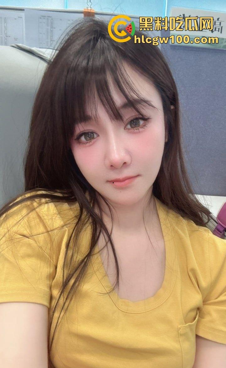 石家庄少妇文员『熊可心』桌上揉穴喷淫水湿透桌面,大奶子又软又白,老板欲火焚身直接腿软!-6