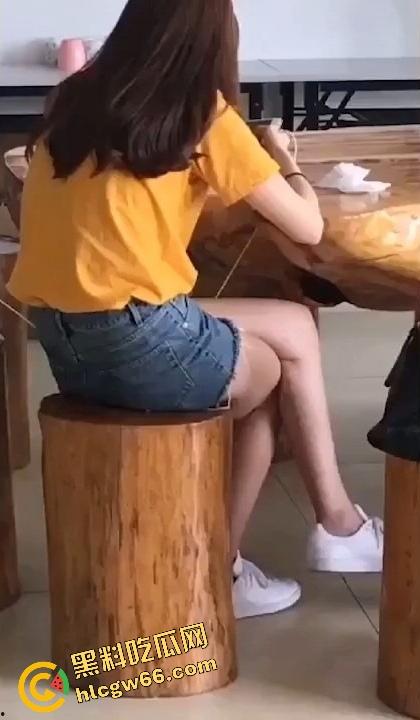 国产乱伦猛男真下药迷奸亲妹,暴力打桩嫩妹昏迷不醒,黑骚丛林逼水嫩喷浆,无套内射狂抽高颜值酮体爽翻天!-2