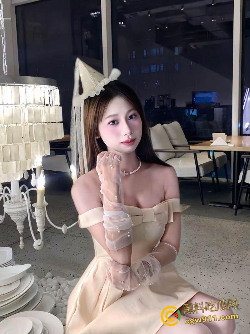 河北师范大学【贾雯雯】,清纯嫩妹如此反差,蒙眼调教深喉口交,男友猛插蜜穴还揉逼自慰,真是条小母狗!-2