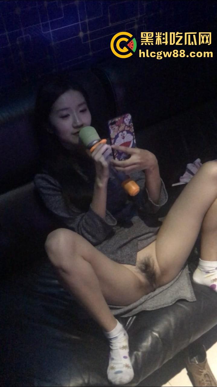 青岛少年宫老师【黄灿灿】沦为教育厅长儿子肉便器，天天被糟蹋写精厕内射，轮流被主子朋友操！-10