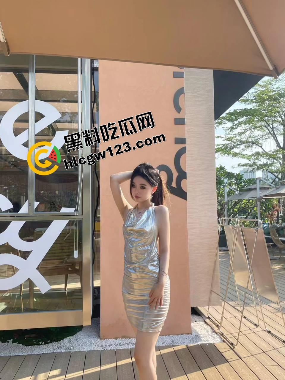 不是每只鲍都是九头鲍,这户型才叫王炸,包裹感拉满,牛子进去就不想出来,黑料吃瓜热推极品骚穴!-3