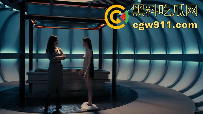 香港御姐女星【吴家丽】,限制级满天星电影《红夜》化身皮衣黑丝女王,性虐清纯少女,乳胶真空窒息后虐杀,太残暴了!-1