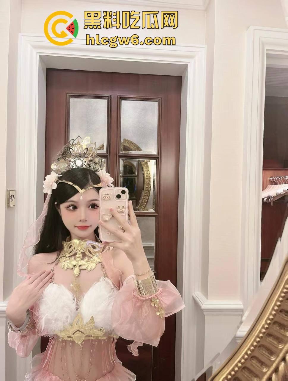 广州极品外围【小笨蛋】爆操测评流出 嫖妓大神亲自试驾 操到腿软床湿 全程骚浪叫声冲击耳膜 真他妈爽翻天！-11