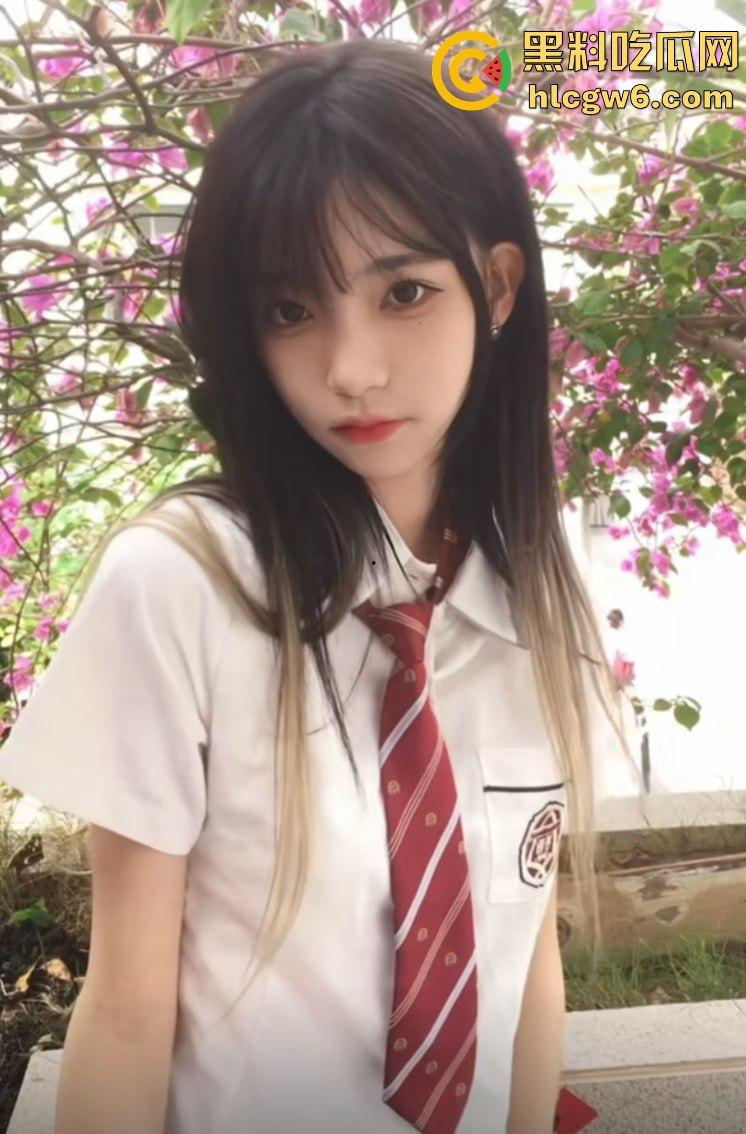 郑州音乐学院颜值天花板【李梓娜 】抖音百万粉网红口爆吞精全记录 小号钓鱼大号清纯 这次翻车兄弟们冲了！-11