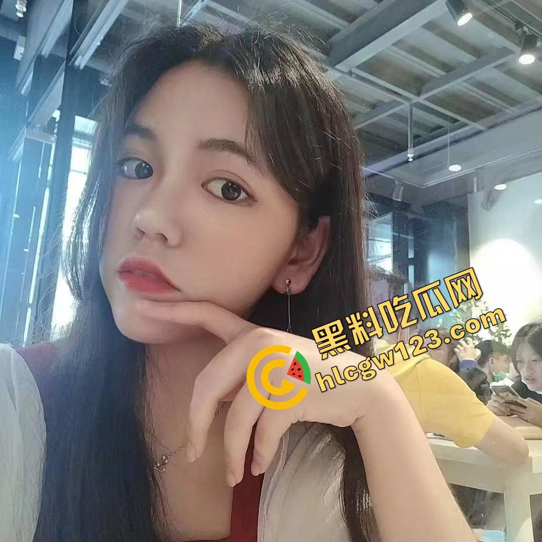 安徽淮南极品女大学生护士系【林冉然】遭金主大量泄密,撅着肥臀被金主各种姿势啪啪 真是骚极了!-1